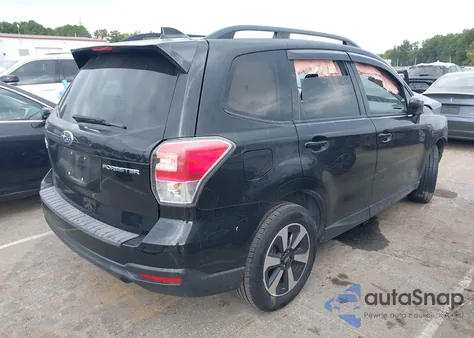 2018 Subaru Forester 2.5I Premium z USA, uszkodzony, nr VIN JF2SJAEC8JH593903